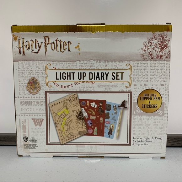 Harry Potter Wizarding World Light Up Diary Set-NIB - Picture 2 of 5